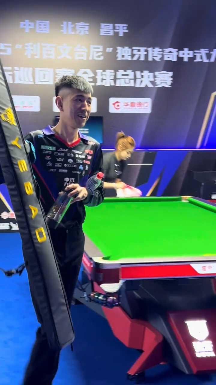 露出球队在 露出球队在